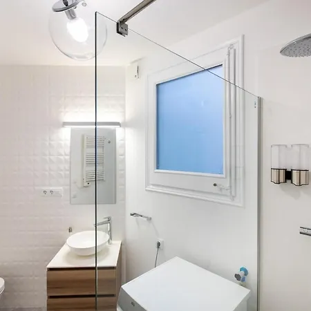 Spacious Vicolo